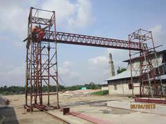 แบบเสาเข็มและ GANTRY CANE, Burma - April 2013